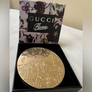 Gucci Flora Gold Floral Compact NiB